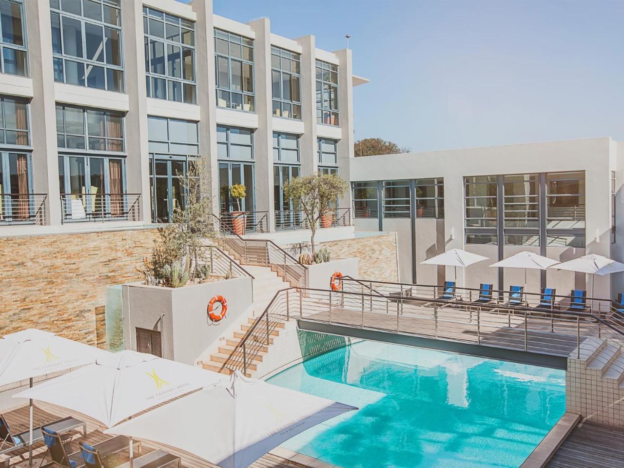 The Fairway Hotel, Spa & Golf Resort Randburg Extérieur photo