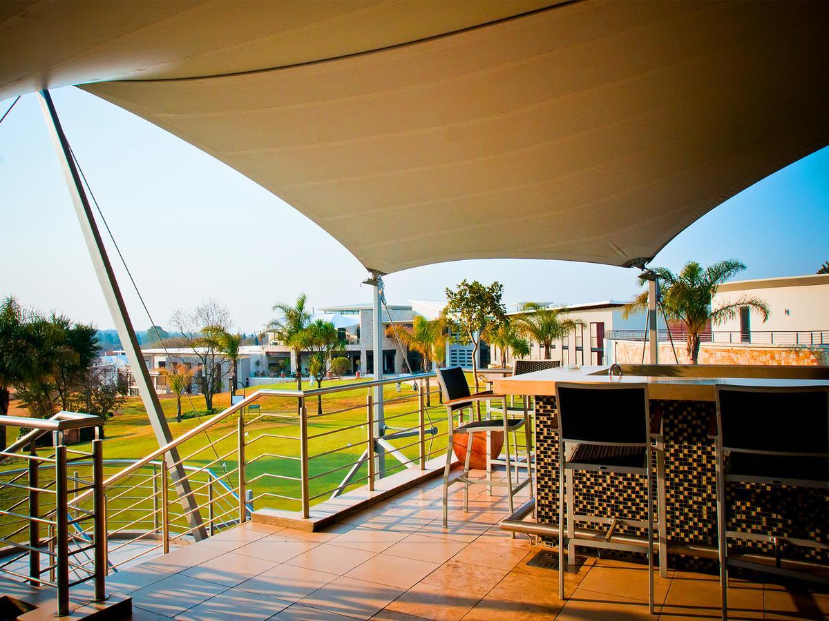The Fairway Hotel, Spa & Golf Resort Randburg Extérieur photo